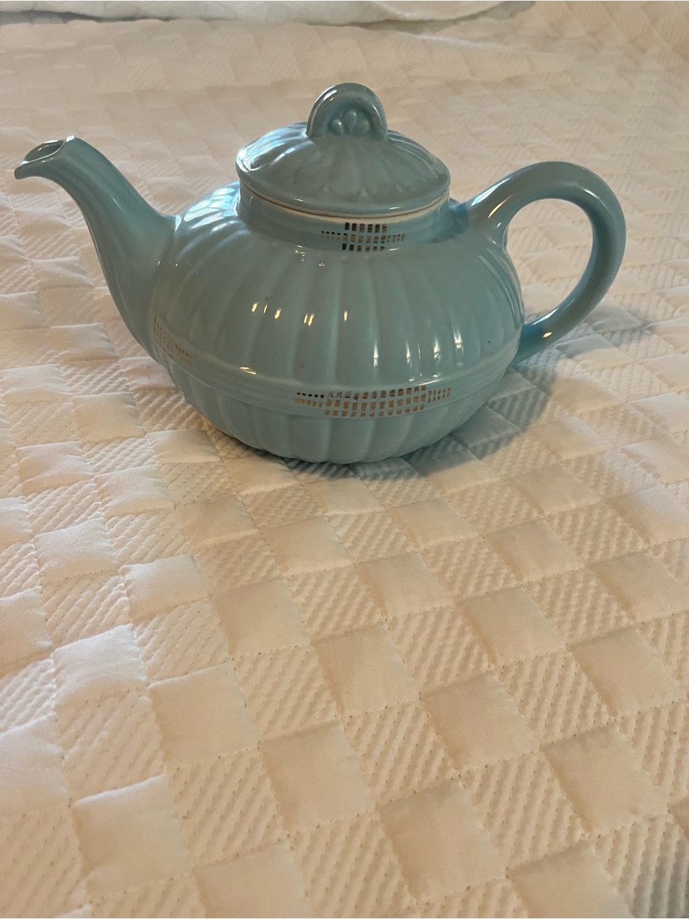 Vintage light blue ceramic teapot w lid Hall China company